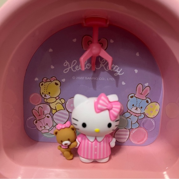 Hello Kitty Light Up Coin Bank - Picture 4 of 14